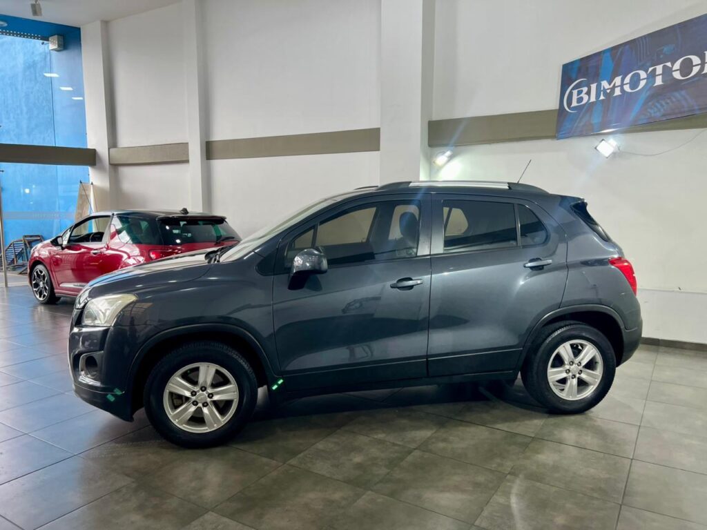 🚙CHEVROLET TRACKER 1.8 LS AUT🚙