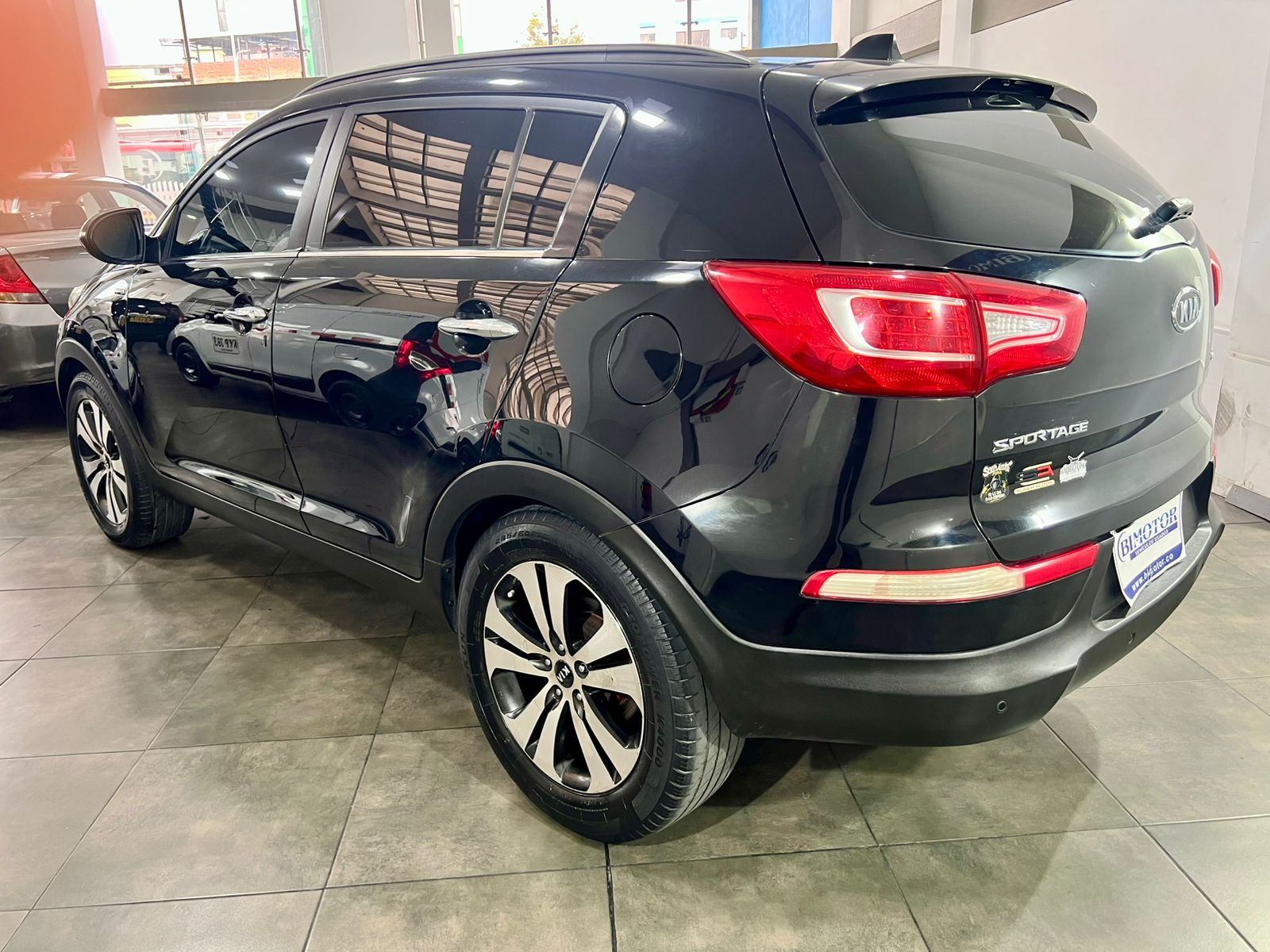 KIA SPORTAGE REVOLUTION 2.4 DYNAMAX 4×4