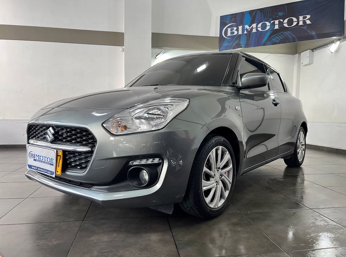 SUZUKI SWIFT HÍBRIDO 1.2 MT