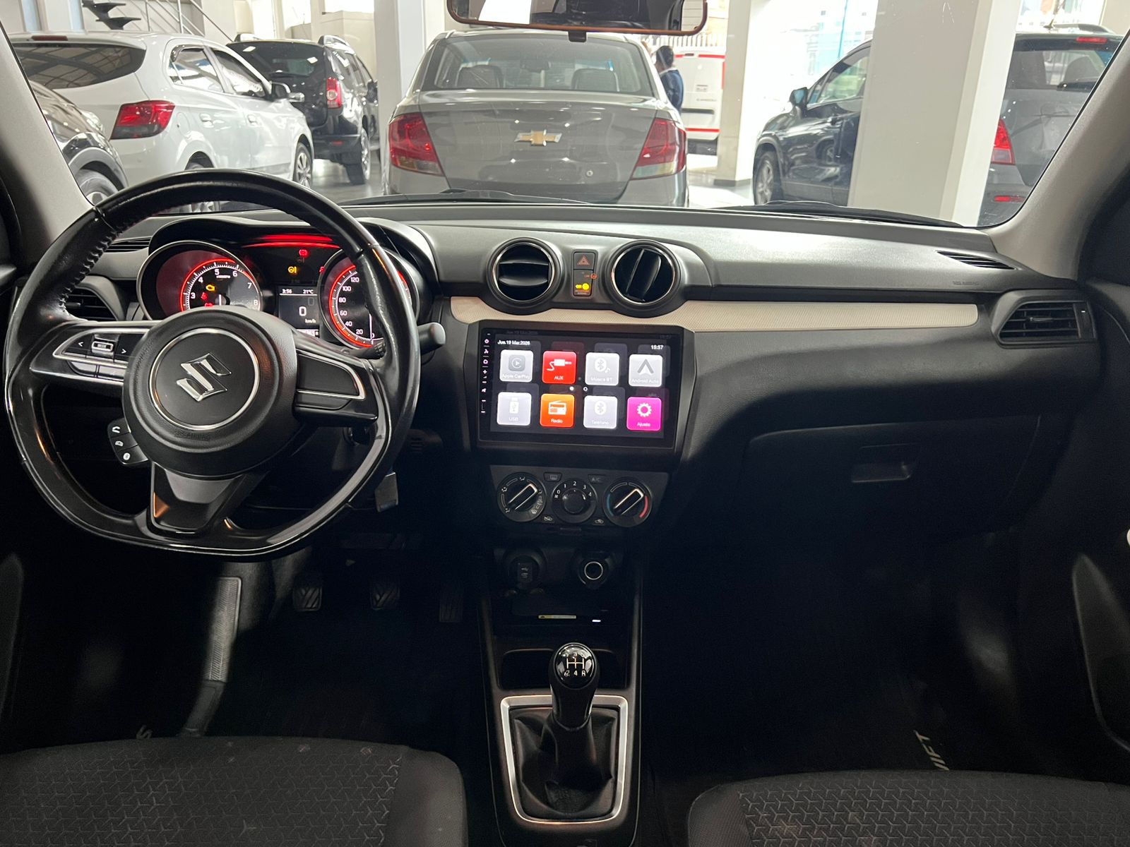 SUZUKI SWIFT HÍBRIDO 1.2 MT