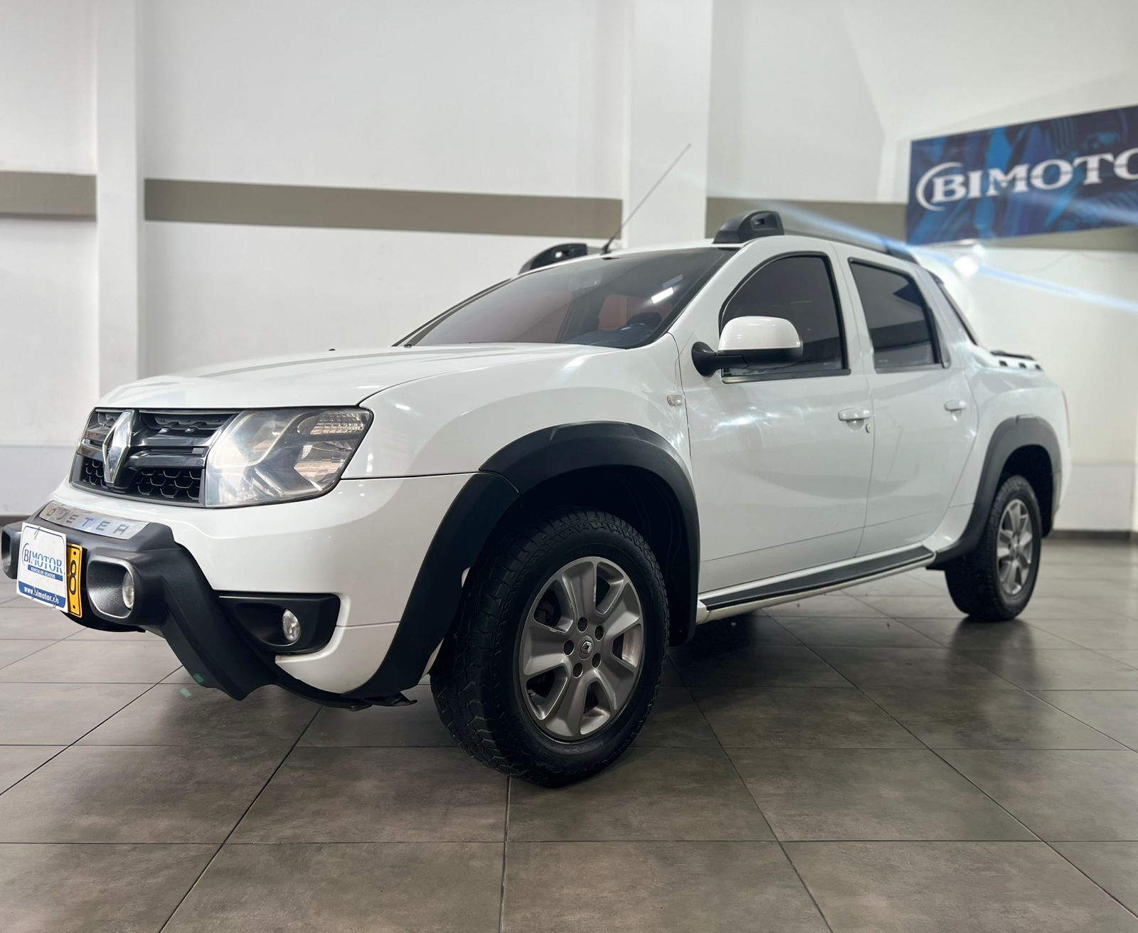 RENAULT OROCH 4×4 INTENS MT
