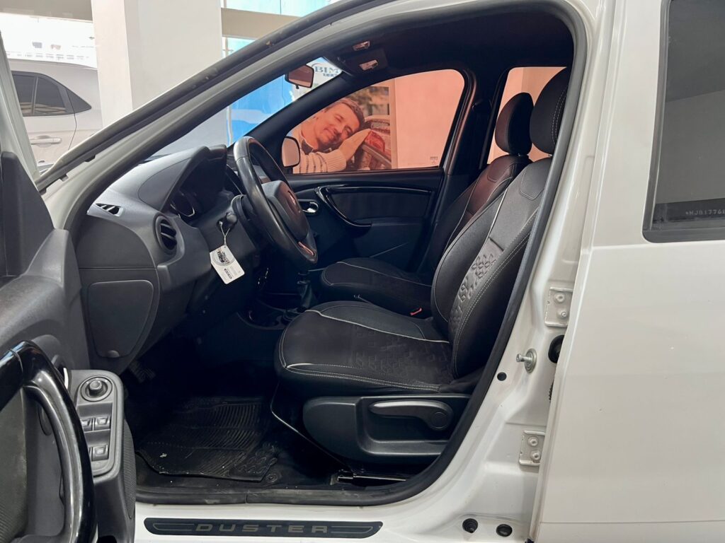 RENAULT OROCH 4×4 INTENS MT