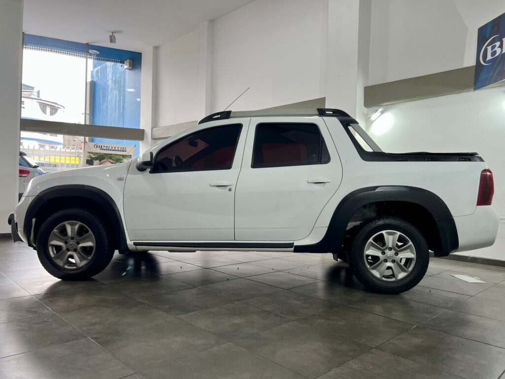 RENAULT OROCH 4×4 INTENS MT