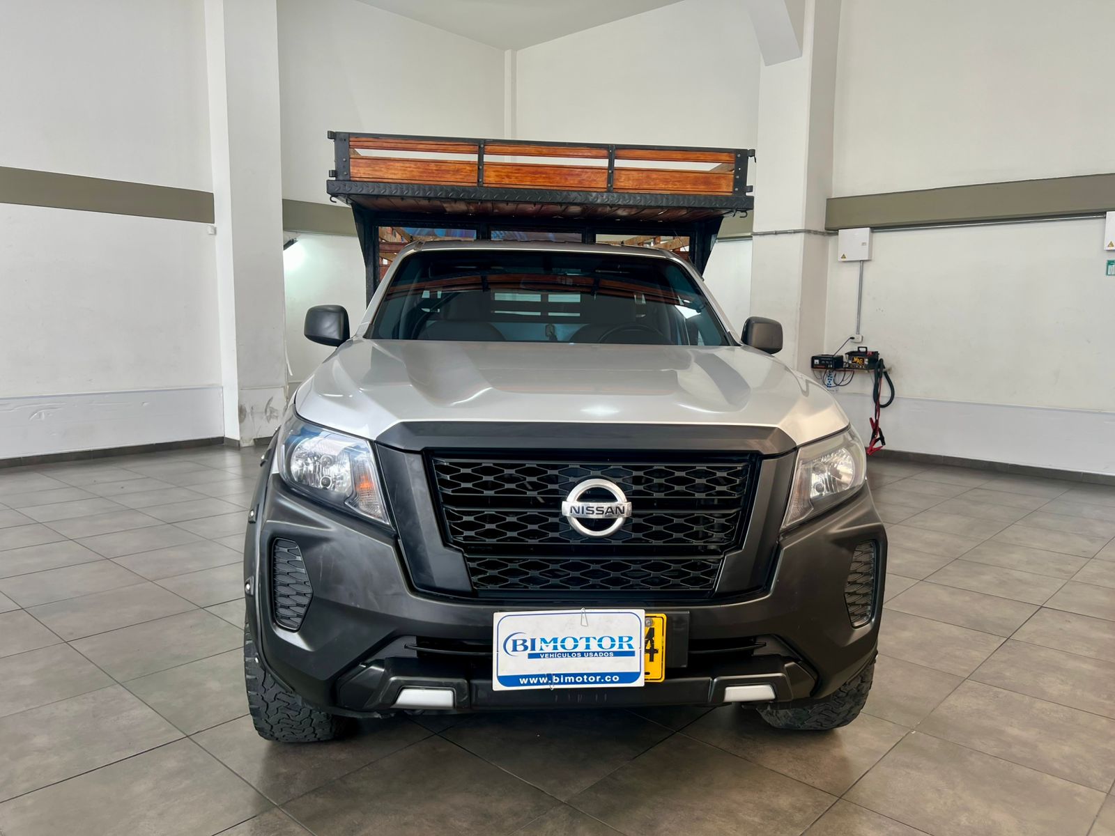 NISSAN FRONTIER ESTACAS
