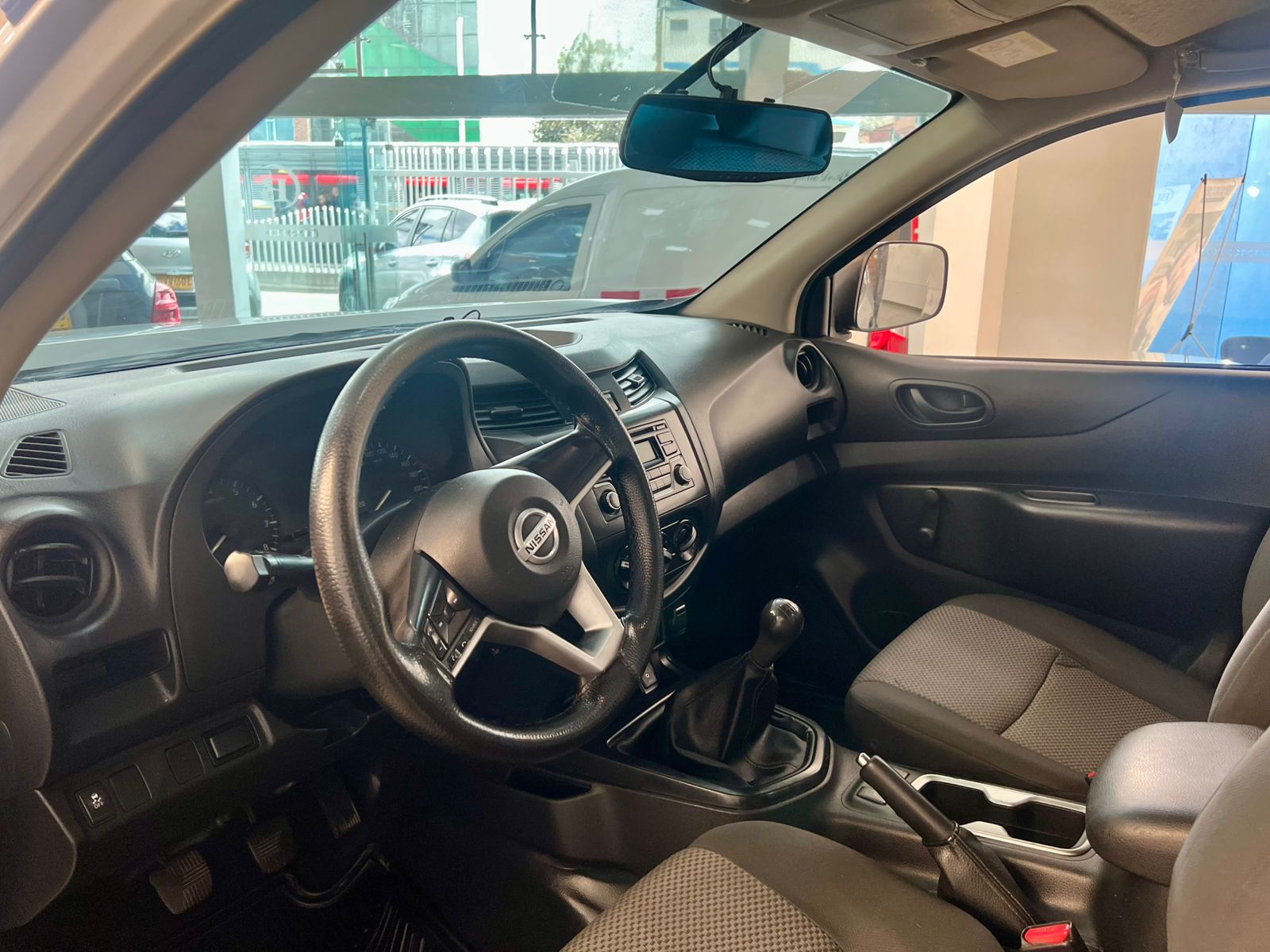 NISSAN FRONTIER ESTACAS