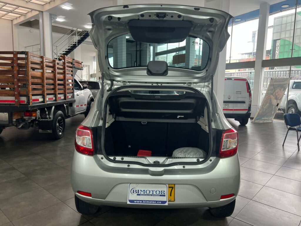 RENAULT SANDERO LIFE