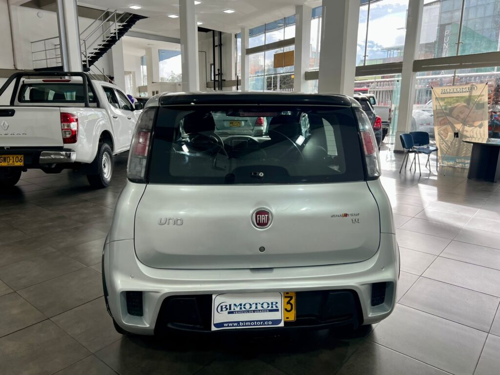 FIAT UNO SPORTING