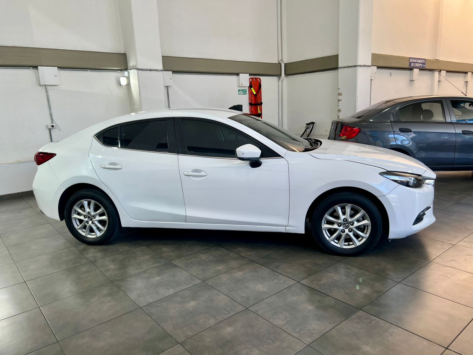 MAZDA 3 PRIME 2.0 AUT