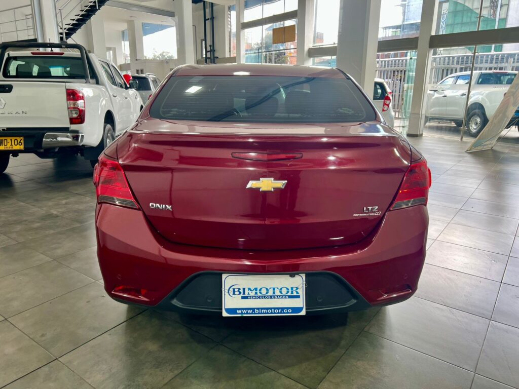 CHEVROLET ONIX 1.4 LTZ MT SEDAN