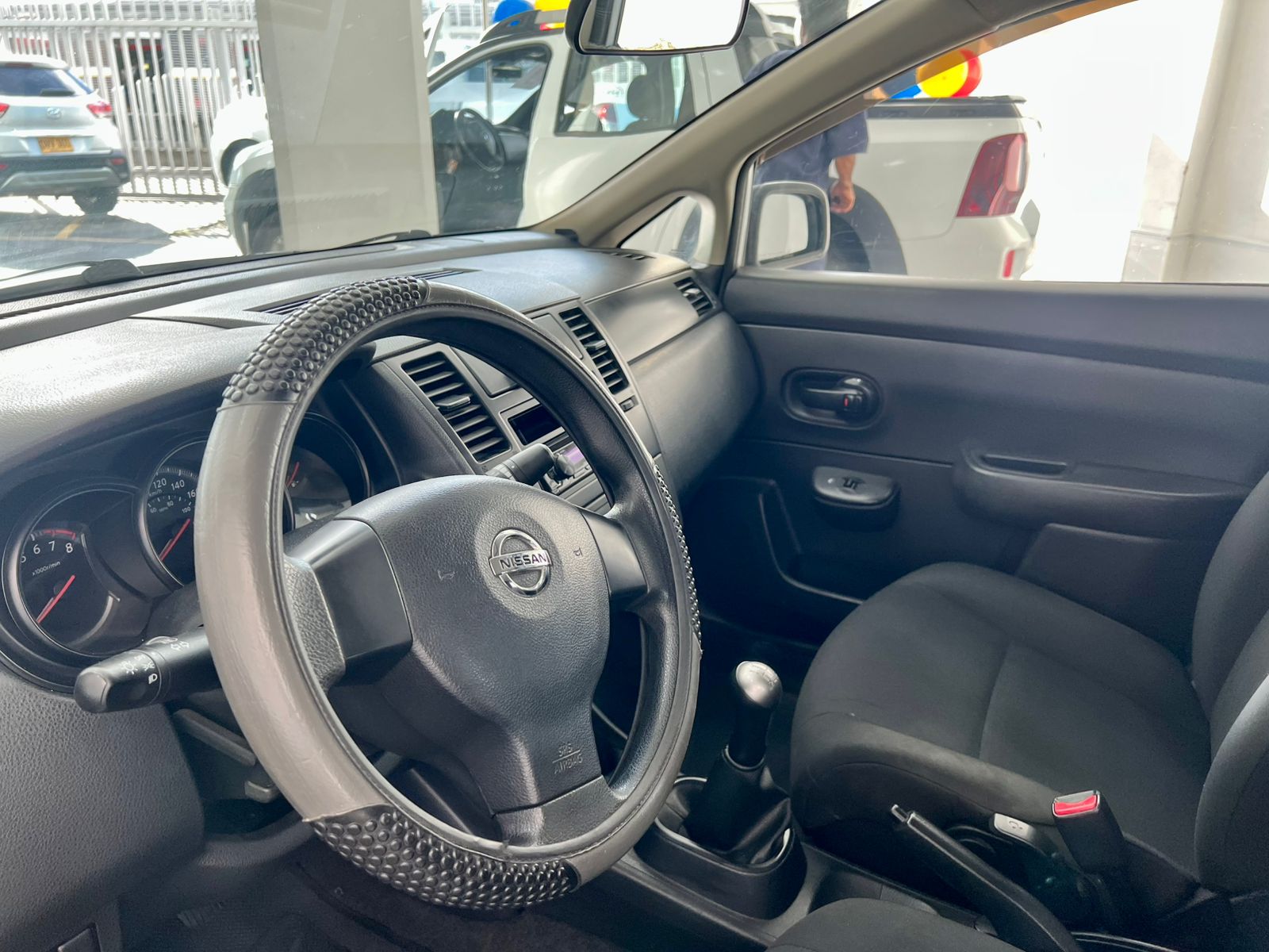 NISSAN TIDDA 2014