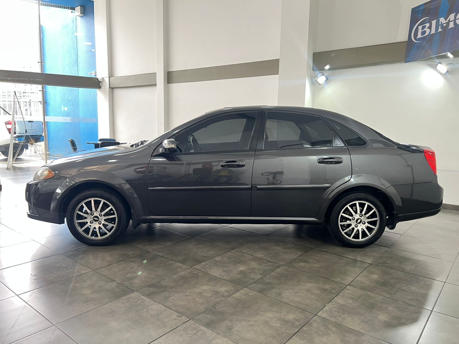 CHEVROLET OPTRA ADVANCE SEDAN
