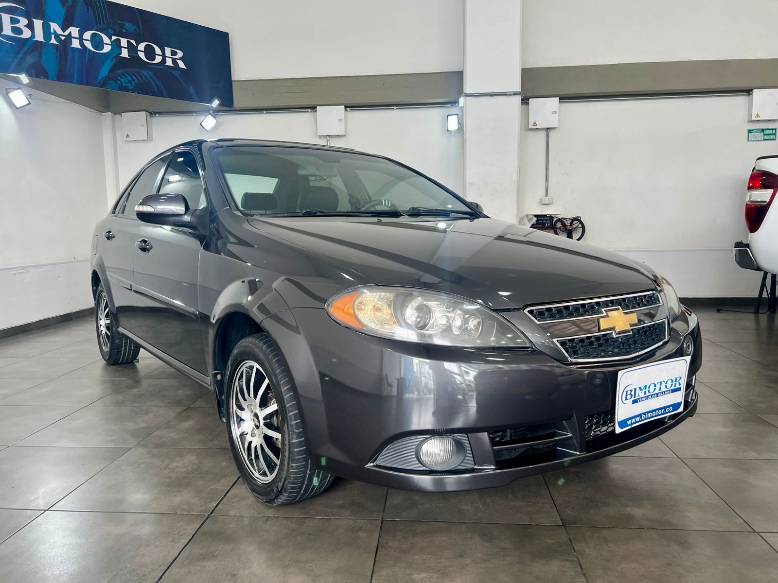 CHEVROLET OPTRA ADVANCE SEDAN