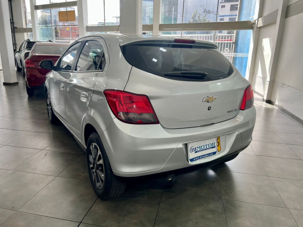 CHEVROLET ONIX 1.4 LTZ MT HATCHBACK 2016