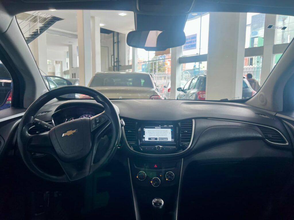 CHEVROLET NEW TRACKER 1.8 LS