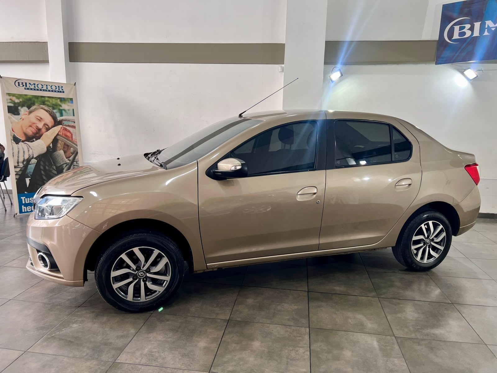 RENAULT LOGAN 1.6 PH2 ZEN
