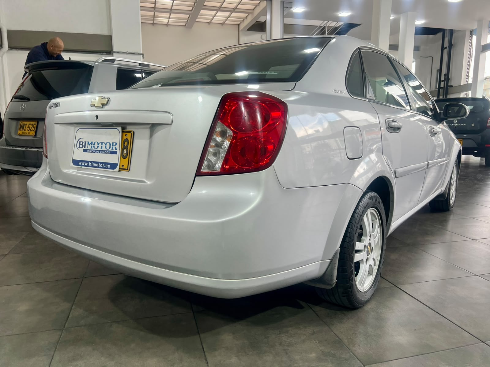CHEVROLET OPTRA ADVANCE SEDAN