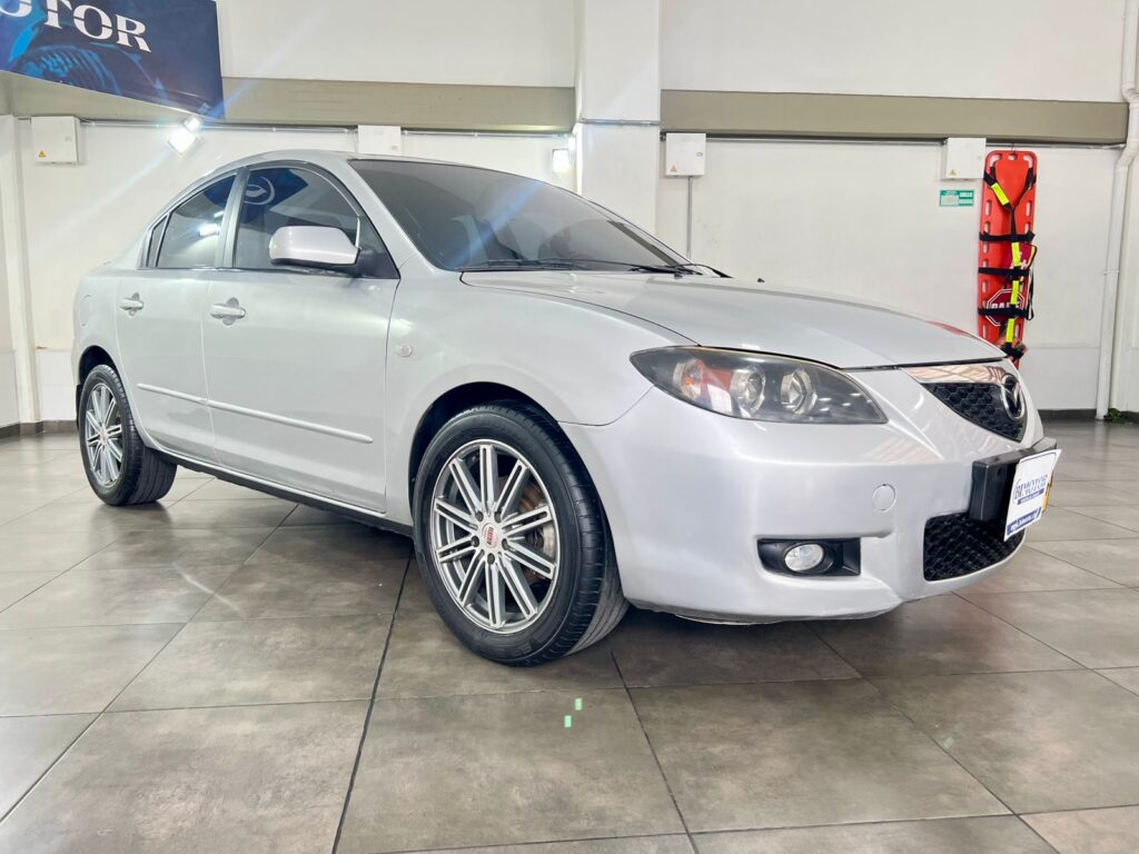 MAZDA 3 SEDAN