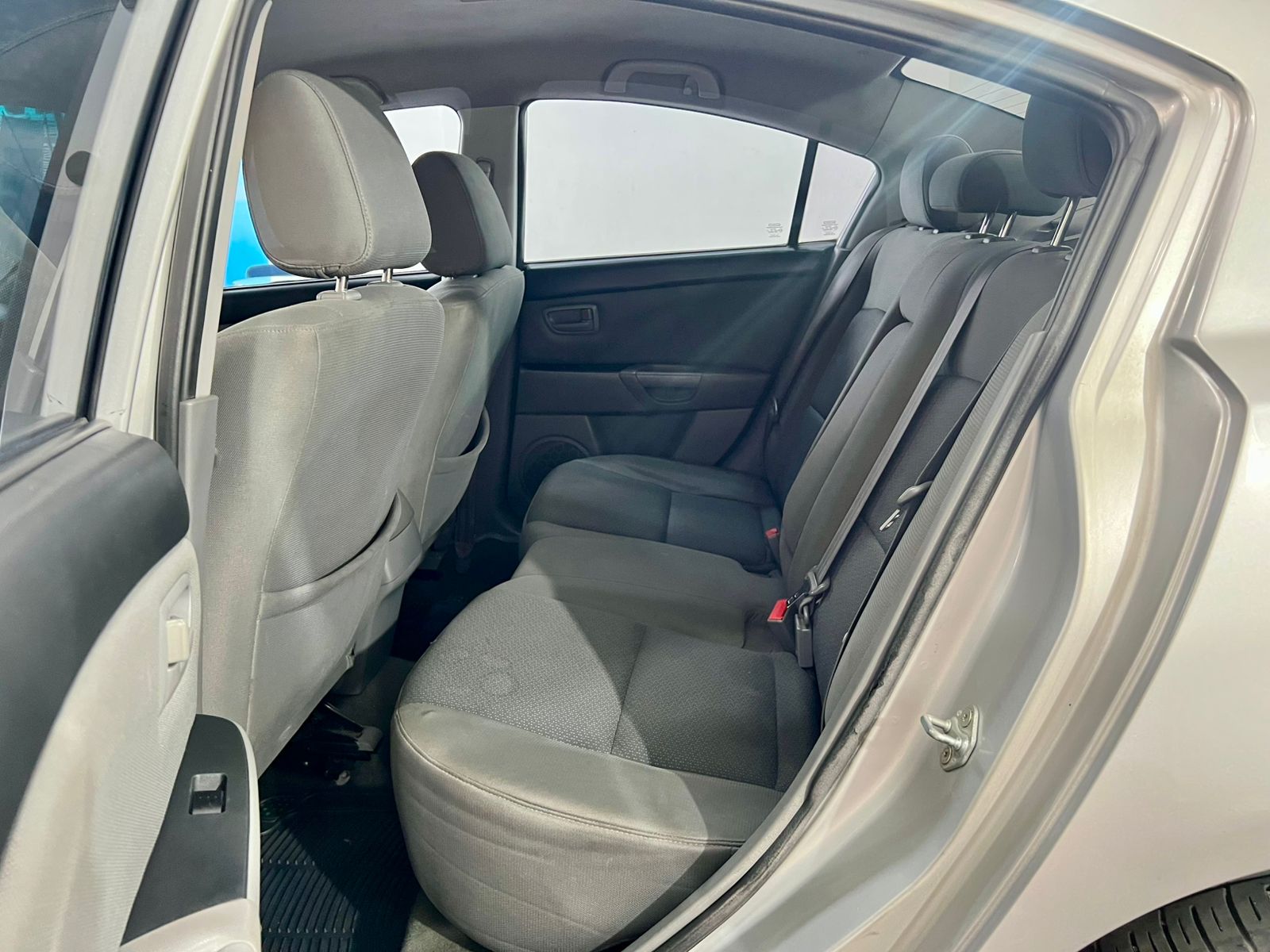 MAZDA 3 SEDAN