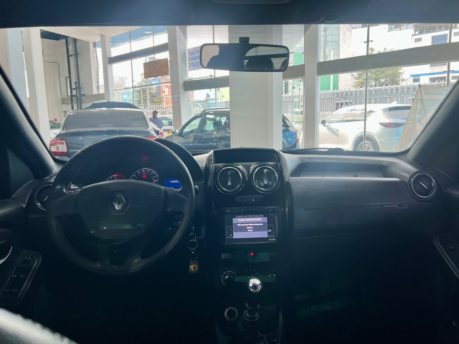 RENAULT OROCH 4×4 INTENS MT
